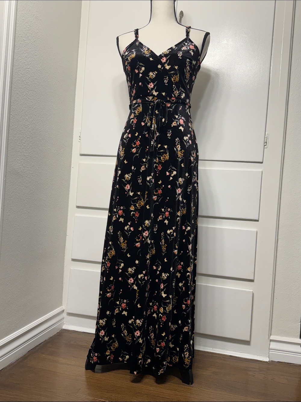 NWT Black Floral Maxi Velvet Dress with Tie Waist